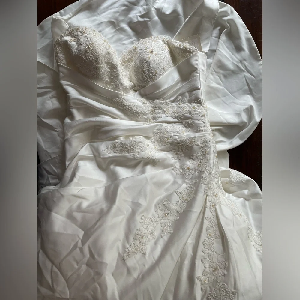 Symphony of Venus wedding gown dress ivory A-Line NWT ~ - Picture 2 of 13